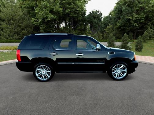 2014 Cadillac Escalade Platinum Edition