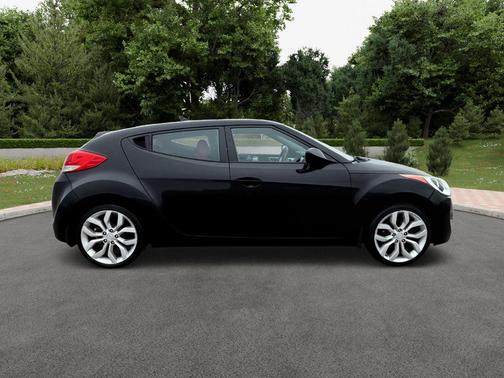 2012 Hyundai Veloster Base