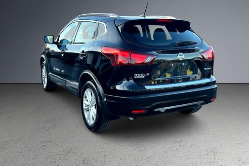 2017 Nissan Rogue Sport SV