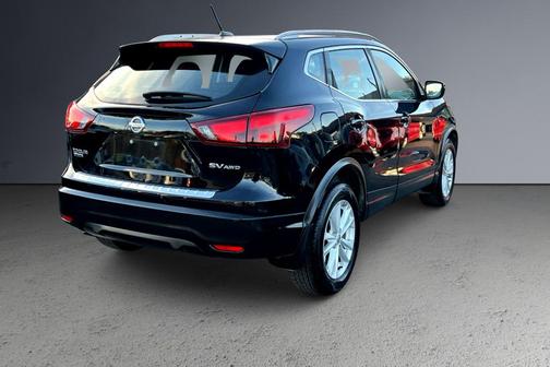 2017 Nissan Rogue Sport SV