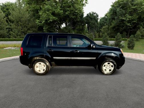 Crystal Black Pearl 2012 Honda Pilot LX
