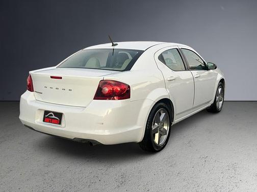 2014 Dodge Avenger SE