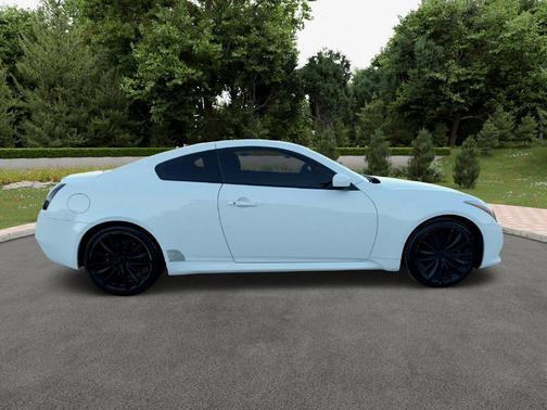 2014 INFINITI Q60 Journey