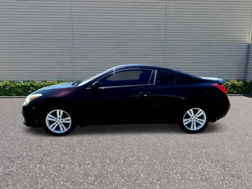 PURPLE 2013 Nissan Altima 2.5 S