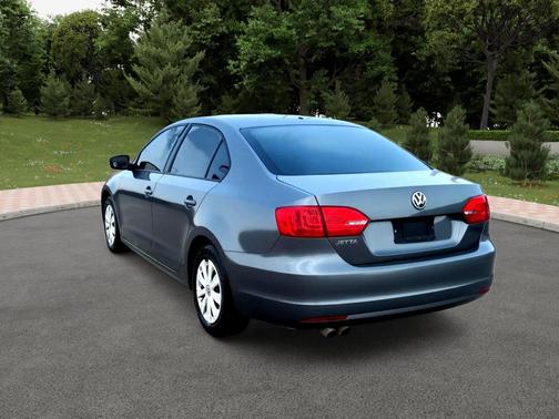 Platinum Gray Metallic 2014 Volkswagen Jetta Auto S