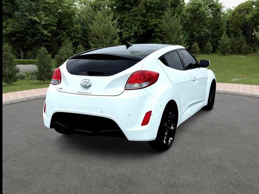 Century White 2016 Hyundai Veloster Base