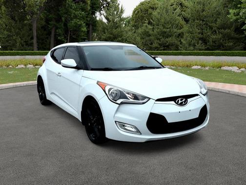 Century White 2016 Hyundai Veloster Base