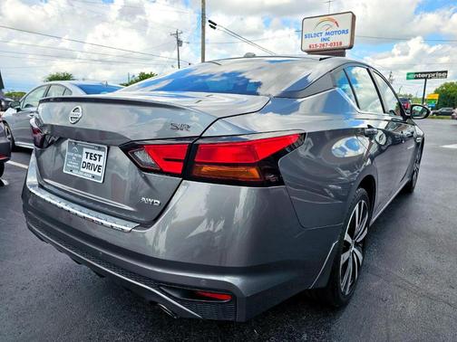 2021 Nissan Altima 2.5 SR