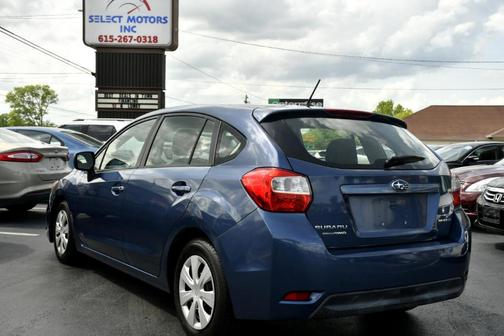 2012 Subaru Impreza 2.0i