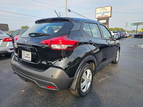 2020 Nissan Kicks S