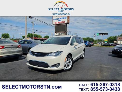 2017 Chrysler Pacifica Touring-L Plus