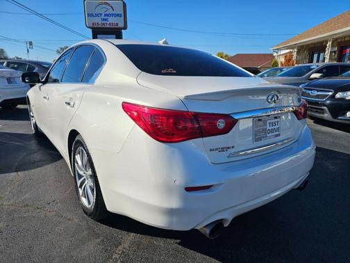 2015 INFINITI Q50 Premium