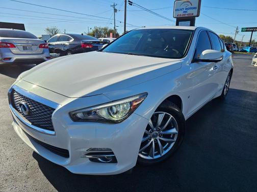2015 INFINITI Q50 Premium