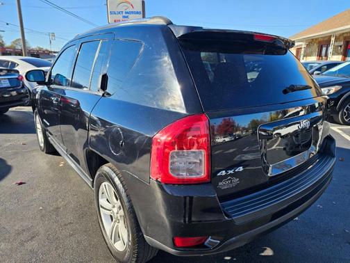 2012 Jeep Compass Sport