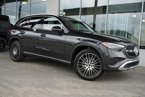 Graphite Grey Metallic 2026 Mercedes-Benz GLC 300 Base