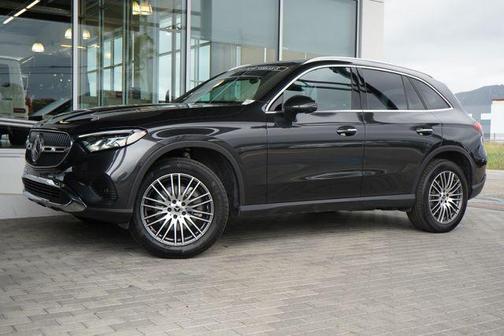 Graphite Grey Metallic 2026 Mercedes-Benz GLC 300 Base