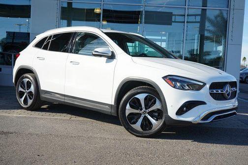 Polar White 2026 Mercedes-Benz GLA 250 4MATIC