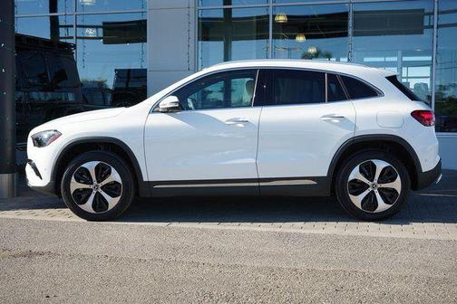 Polar White 2026 Mercedes-Benz GLA 250 4MATIC