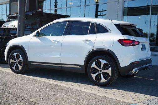 Polar White 2026 Mercedes-Benz GLA 250 4MATIC