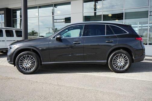 2026 Mercedes-Benz GLC 300 Base