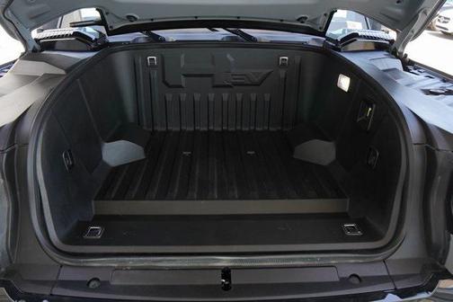 2024 GMC HUMMER EV SUV 2X