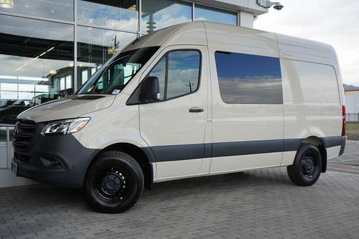 2026 Mercedes-Benz Sprinter 2500 Crew 144 WB