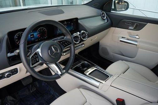 Polar White 2026 Mercedes-Benz GLA 250 4MATIC