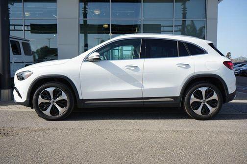 Polar White 2026 Mercedes-Benz GLA 250 4MATIC