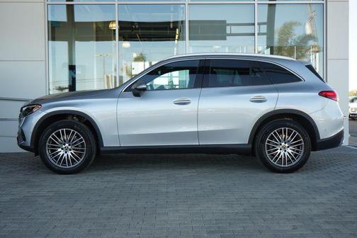 Cirrus Silver Metallic 2026 Mercedes-Benz GLC 300 Base