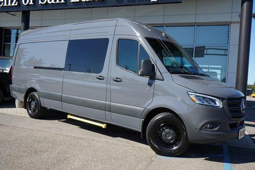 2026 Mercedes-Benz Sprinter 2500 High Roof