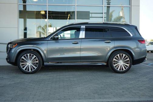 Selenite Grey Metallic 2026 Mercedes-Benz Maybach GLS 600 4MATIC