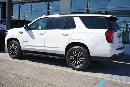 2022 GMC Yukon 4WD AT4