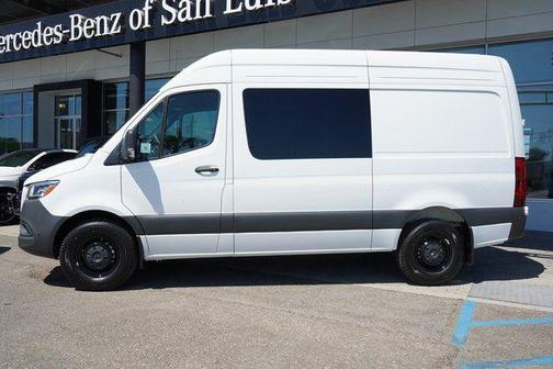 2025 Mercedes-Benz Sprinter 2500 Crew 144 WB