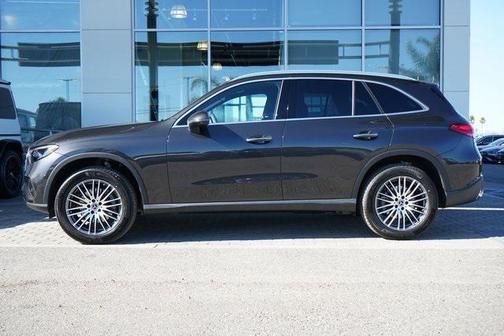 2026 Mercedes-Benz GLC 300 4MATIC