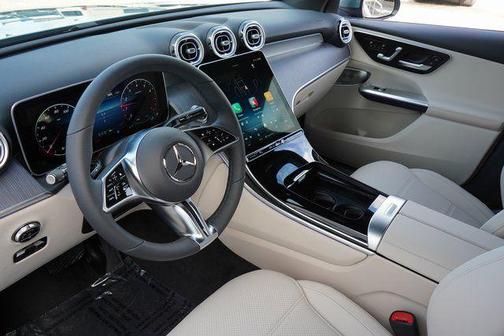 2026 Mercedes-Benz GLC 300 4MATIC