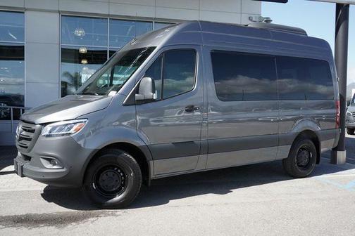 2025 Mercedes-Benz Sprinter 2500 Standard Roof