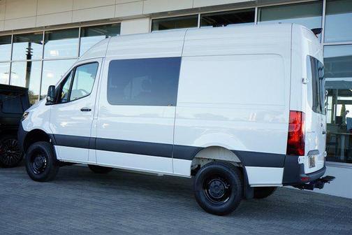 2025 Mercedes-Benz Sprinter 2500 Crew 144 WB