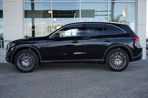 2026 Mercedes-Benz GLC 300 Base