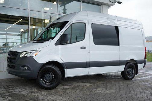 2026 Mercedes-Benz Sprinter 2500 Crew 144 WB