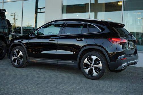 Night Black 2026 Mercedes-Benz GLA 250 4MATIC