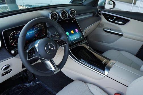 Verde Silver Metallic 2026 Mercedes-Benz GLC 300 Base