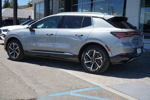 2025 Chevrolet Equinox EV LT