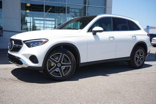Polar White 2026 Mercedes-Benz GLC 300 4MATIC