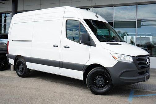 2025 Mercedes-Benz Sprinter 2500 Standard Roof