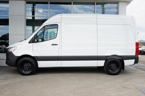 2025 Mercedes-Benz Sprinter 2500 Standard Roof