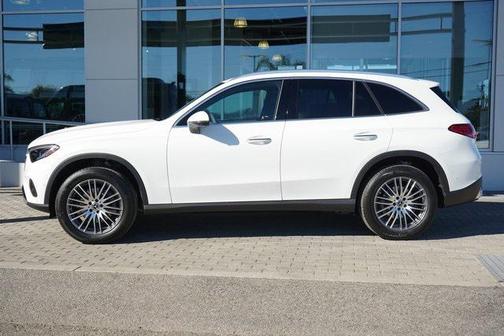 2026 Mercedes-Benz GLC 300 4MATIC