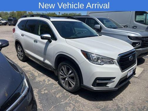 Crystal White Pearl 2022 Subaru Ascent Touring 7-Passenger
