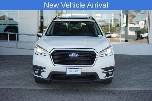 Crystal White Pearl 2022 Subaru Ascent Touring 7-Passenger