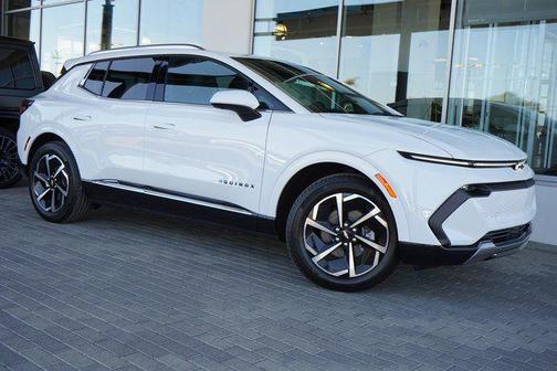 Summit White 2025 Chevrolet Equinox EV LT