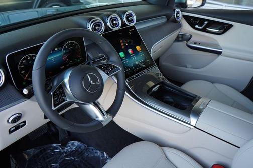 Verde Silver Metallic 2026 Mercedes-Benz GLC 300 4MATIC